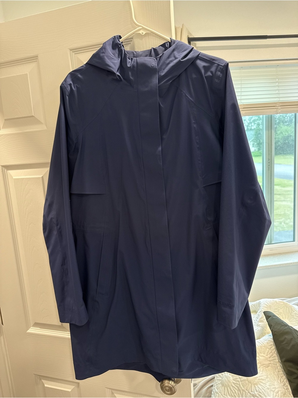 lululemon athletica rain rebel jacket